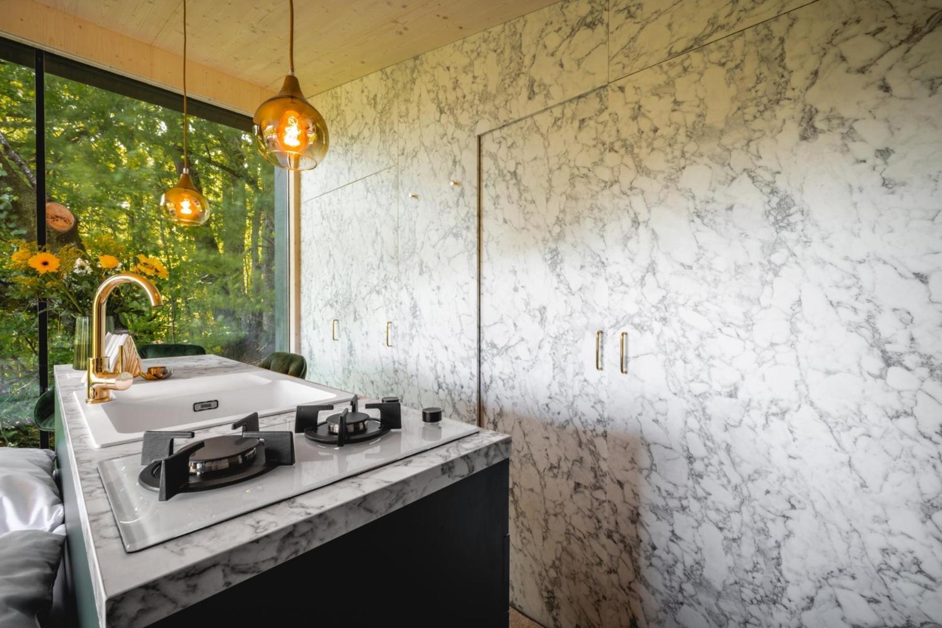 Kutica Apartment Nova Bana Ngoại thất bức ảnh
